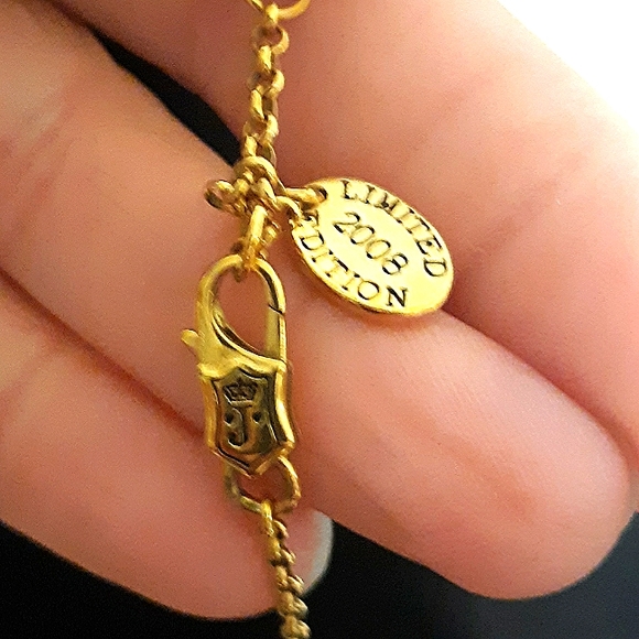 Limited edition JUICY COUTURE 2008 class ring box - Picture 3 of 14